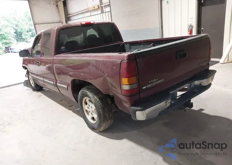 2000 Chevrolet Silverado 1500 Ls из США, поврежденный, VIN 2GCEC19T3Y1326178